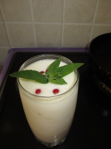 Чем украсить молочный коктейль, decorate milkshake Как украсить молочный коктейль с мороженым, красивые молочные коктейли.