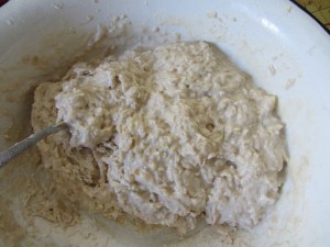 не готовое тесто для оладьев, unfinished dough for pancakes готовим тесто для олдьев, тесто на молоке для оладьев