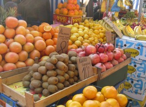 Цены на одесских рынках, Prices on Odessa market Цены на продукты в одессе очень низкие, Цены на еду в одессе.