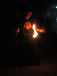 Семинар саморазвития в Крыму, Seminar in Crimea. Огненные шоу в крыму на сказочном городе, лучшие фаерщики Украины