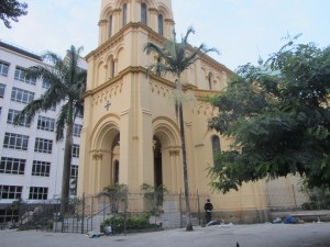 Путешествия в Бразилии, Travel on Brazil. Проблемы в Бразилии, бездомные спят на улице фото.