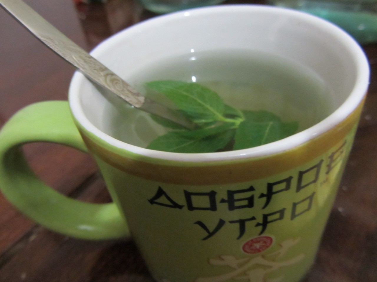 Чай с мятой, Польза чая с мятой, Tea with mint Чай с мятой и похудение, Полезен или вреден мужчинам мятный чай, Как правильно приготовить чай с мятой, Противопоказания и вред мятного чая, С чем можно сочетать мяту в чае,