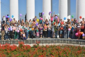 преимущество слингов, advantage slings. очень много женщин со слингами в Одессе