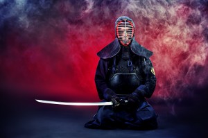 Как появилось оружие в боевых искусствах, эволюция методов войны, Сражаться оружием эффективнее и красивее, Пользуйтесь лучшим оружием, Оружие в бою не самый главный аргумент.