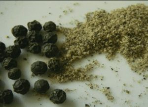 Основные виды перца горошка, Перец горошком виды и использование в кулинарии, Белый перец горошком применение в кулинарии, perec-goroshkom-kulinaria Полезные свойства розового перца, Зеленый перец горошком.