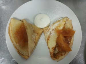 красиво завернуть блины, блинчики уголки, blinchiki ugolki