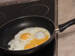 яичница обычная, ordinary eggs яичница обычная