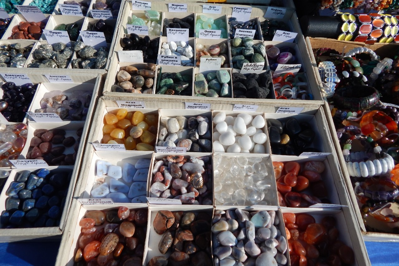 Что такое литотерапия, Лечебные свойства драгоценных камней, Алмаз лечебные свойства, Лечебные свойства жемчуга, Изумруд. Лечебные свойства, Лечебные свойства коралла, lechebnye-svoystva-kamney-i-mineralov Лечебные свойства сапфира, Лечебные свойства полудрагоценных камней, Аквамарин лечебные свойства,