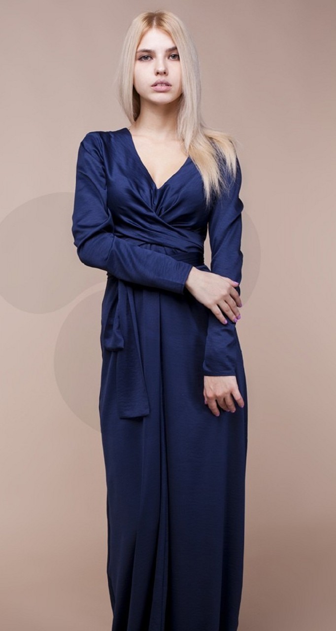 Сапфировое синее платье