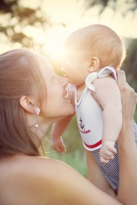 Что такое мама-терапия, как лечить ребенка Любовью и Словами, Драпкин и система лечения любовью, Система лечения детей материнскими словами, Старинные славянские методики лечения словами,