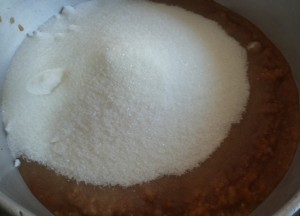 яблочное пюре с сахаром, сахар в яблочном повидле, sahar v povidlo