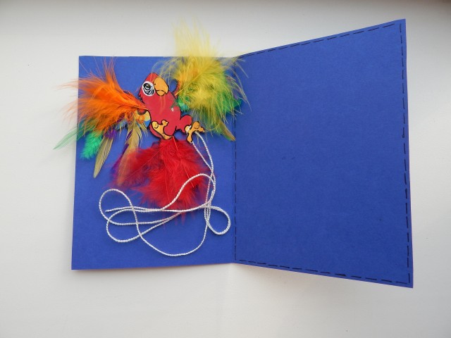 Открытка с попугаем на др
