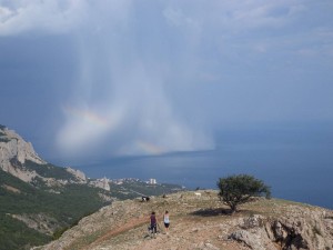 Стена воды прошла мимо Ильяс-Кая