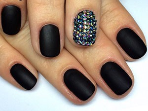 matoviy-manikur-27-300x225